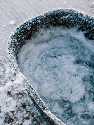 What Physiological Effects Does Cold Water Immersion Have on the Body?