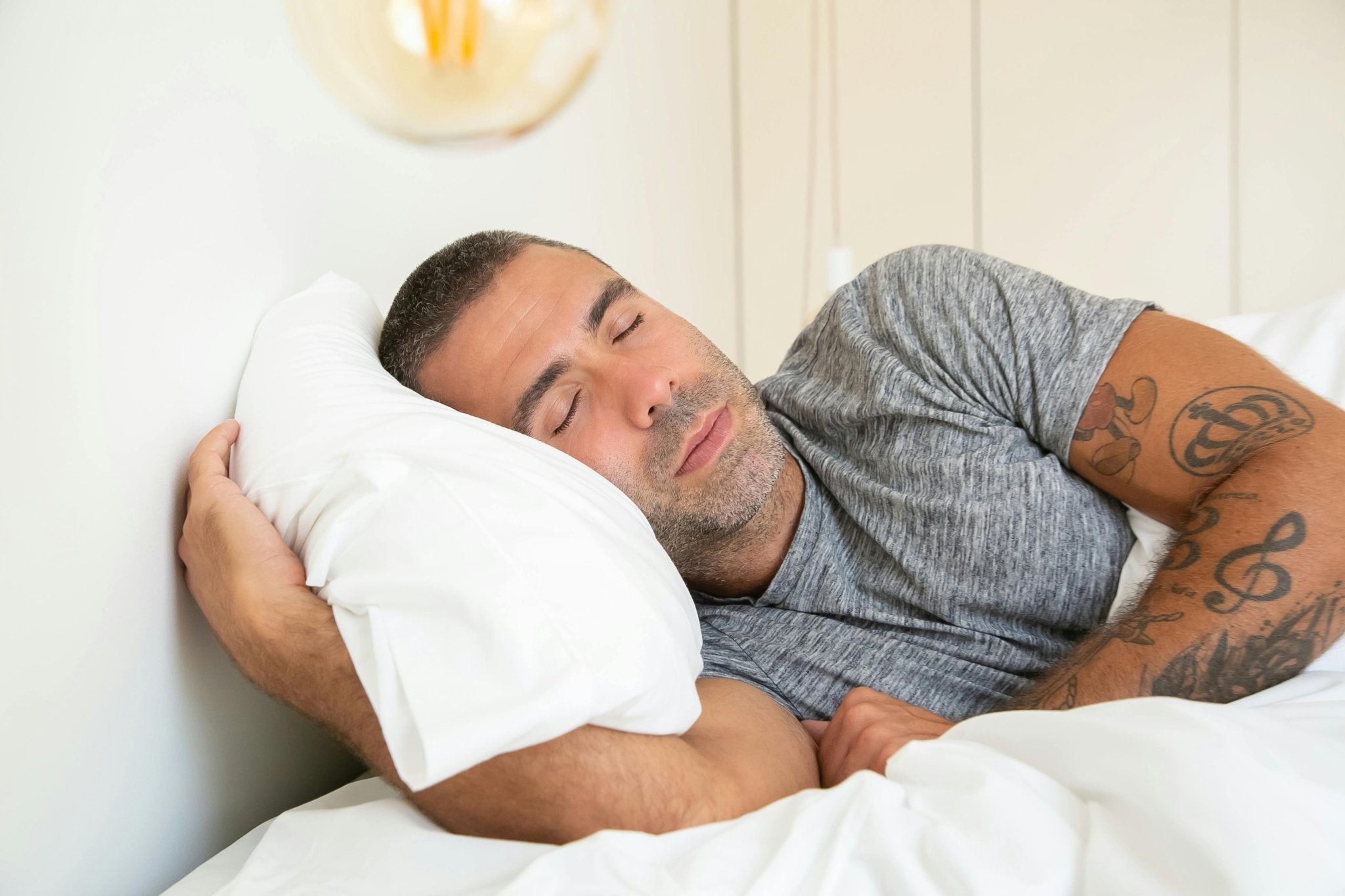 Smooth Sleep: The Transformative Benefits of Satin Pillowcases – HealthHQ