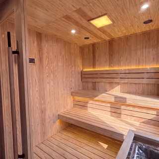 HealthHQ Aurora Outdoor Traditional Cabin Sauna
